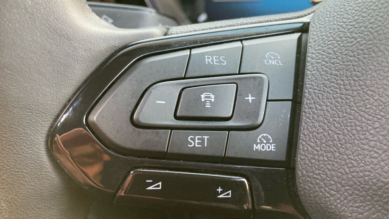 Ford Transit Connect 250 L2 Petrol 1.5 EcoBoost PHEV 150 Limited Van Auto